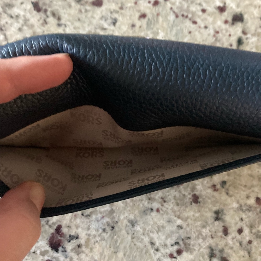 Michael Kors navy blue with silver hardware wallet - Picture 4 of 7